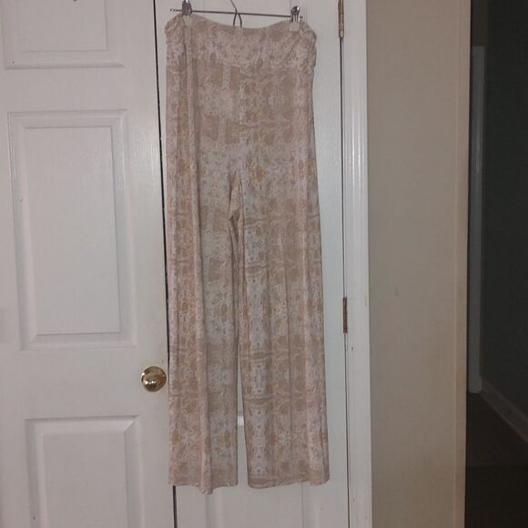 Cato Woman white tan light peach pull on wide hem dress casual comfy pant - Picture 4 of 5